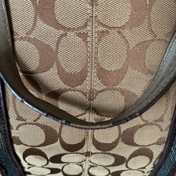 Coach Bag - Picture 4 of 7